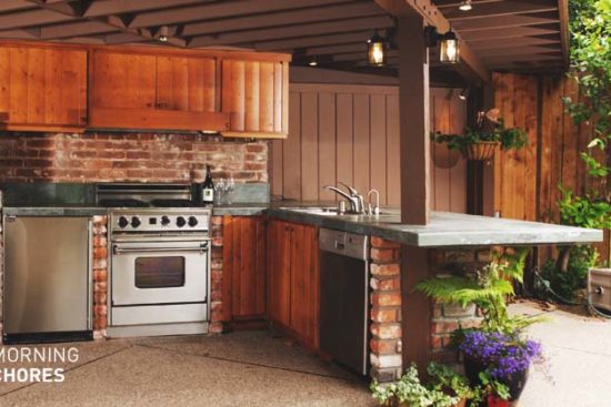 6 Reasons Why You Absolutely Must Have an Outdoor Kitchen This Summer