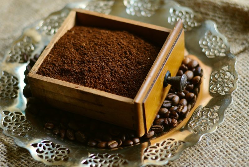 Coffee grounds to get rid of ants