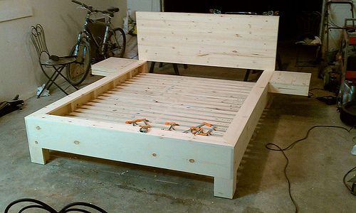 22 Spacious Diy Platform Bed Plans, Diy King Size Platform Bed With Headboard