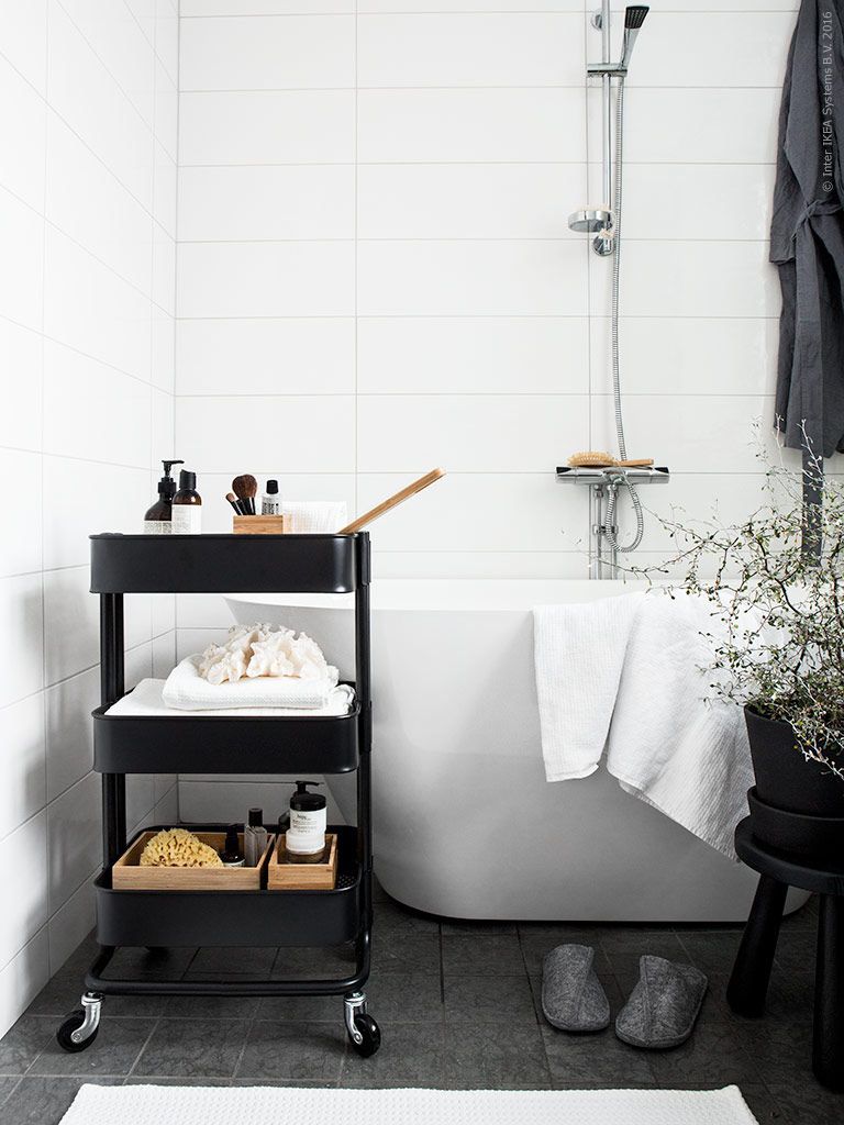 50 Chic and Practical Small Bathroom Ideas