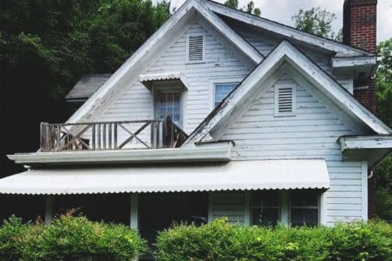21 Things to Know Before You Buy an Old Farmhouse